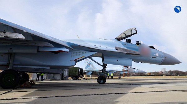Первая в этом году партия многофункциональных истребителей Су-35С